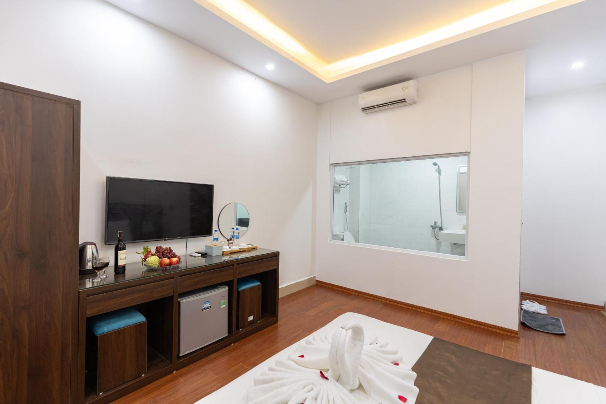 Hoang Gia Hotel Dong Anh Exterior foto